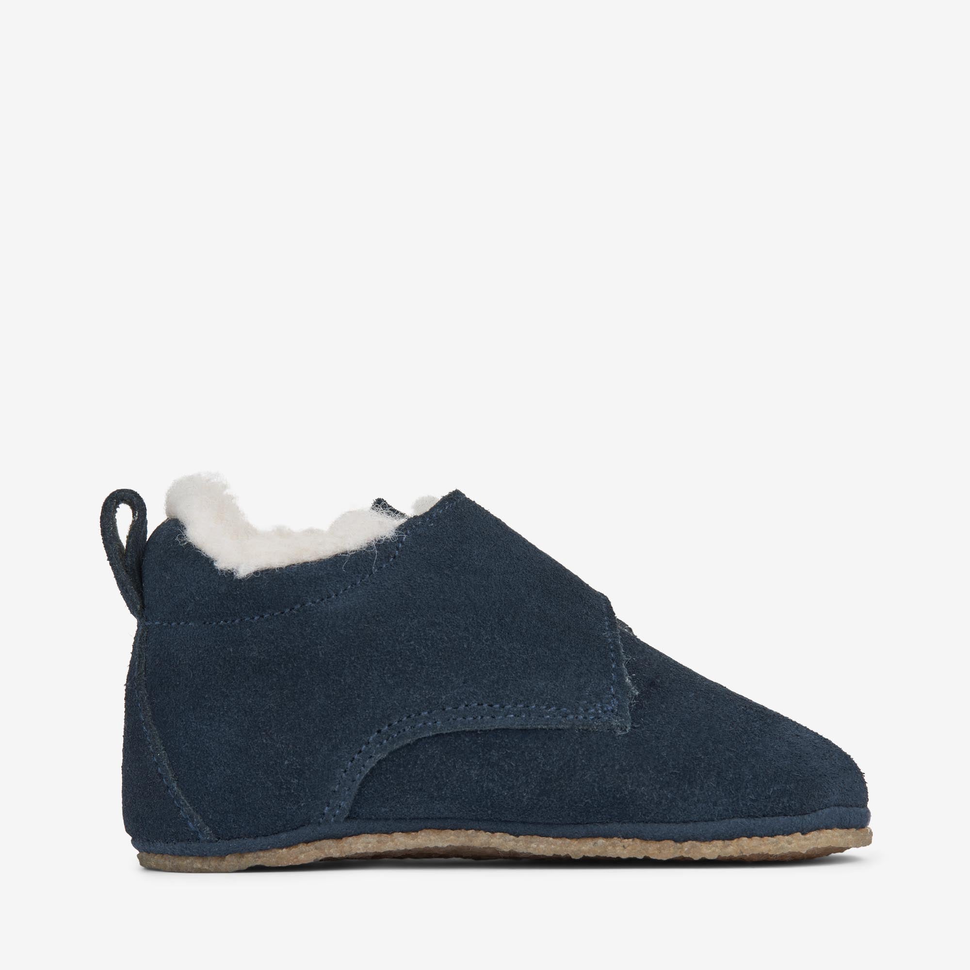 shop-all-the-latest-and-greatest-indoor-shoe-taj-navy-on-sale_3.jpg