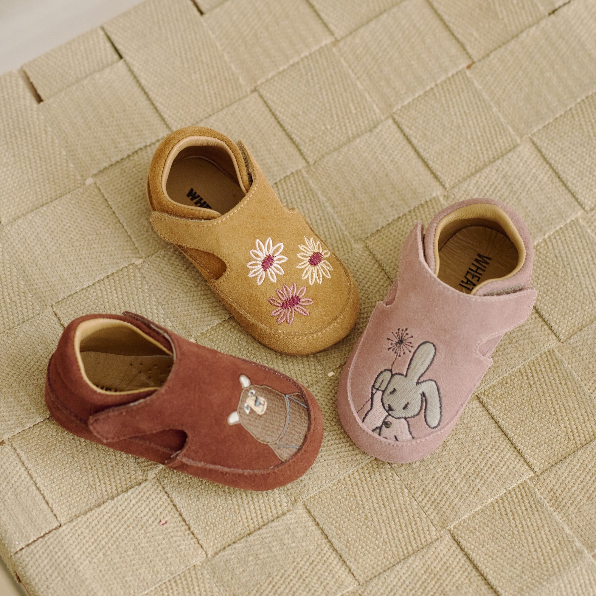 shop-professional-and-licensed-pixi-indoor-shoe-cognac-sale_1.jpg