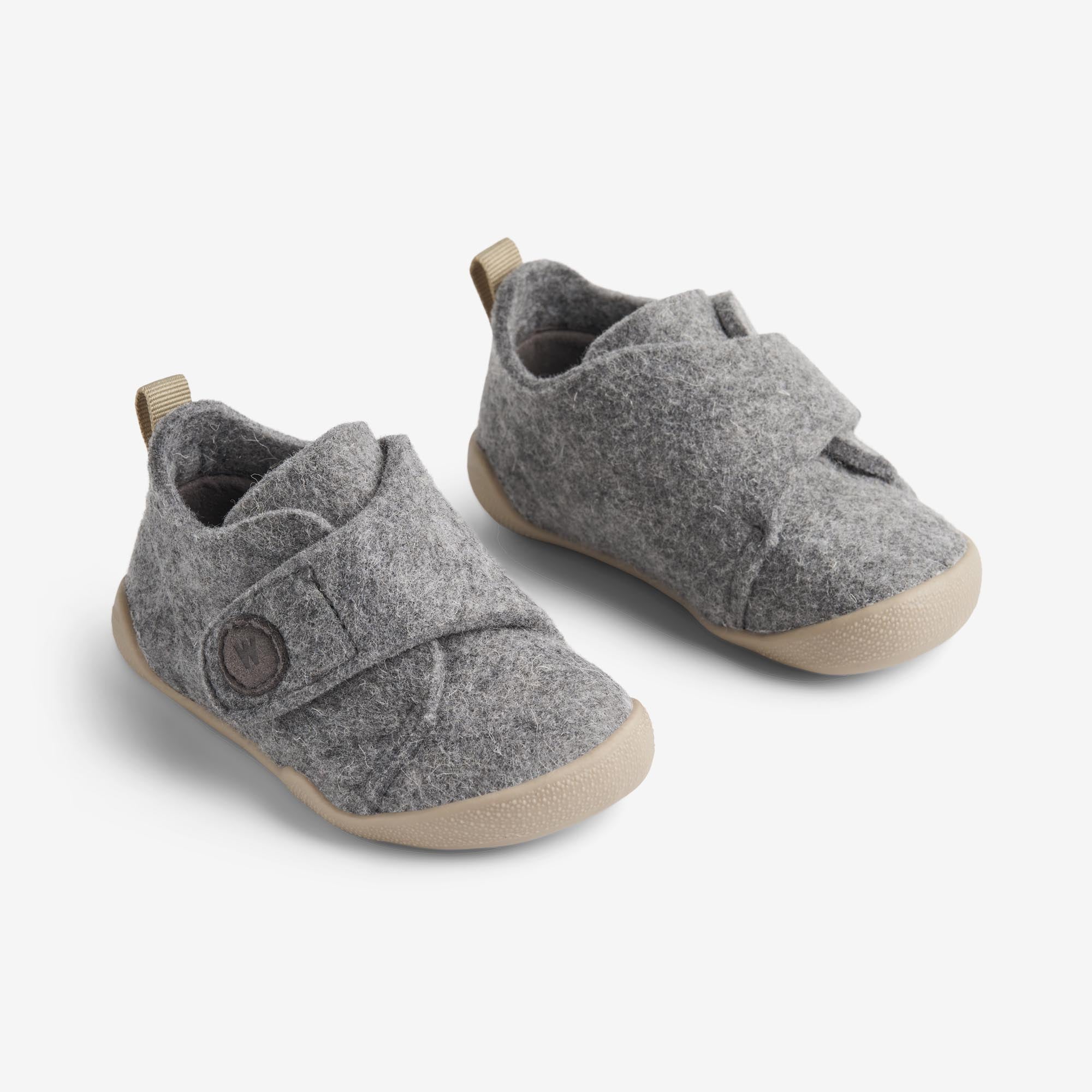 shop-indoor-shoe-fleecy-grey-online_0.jpg