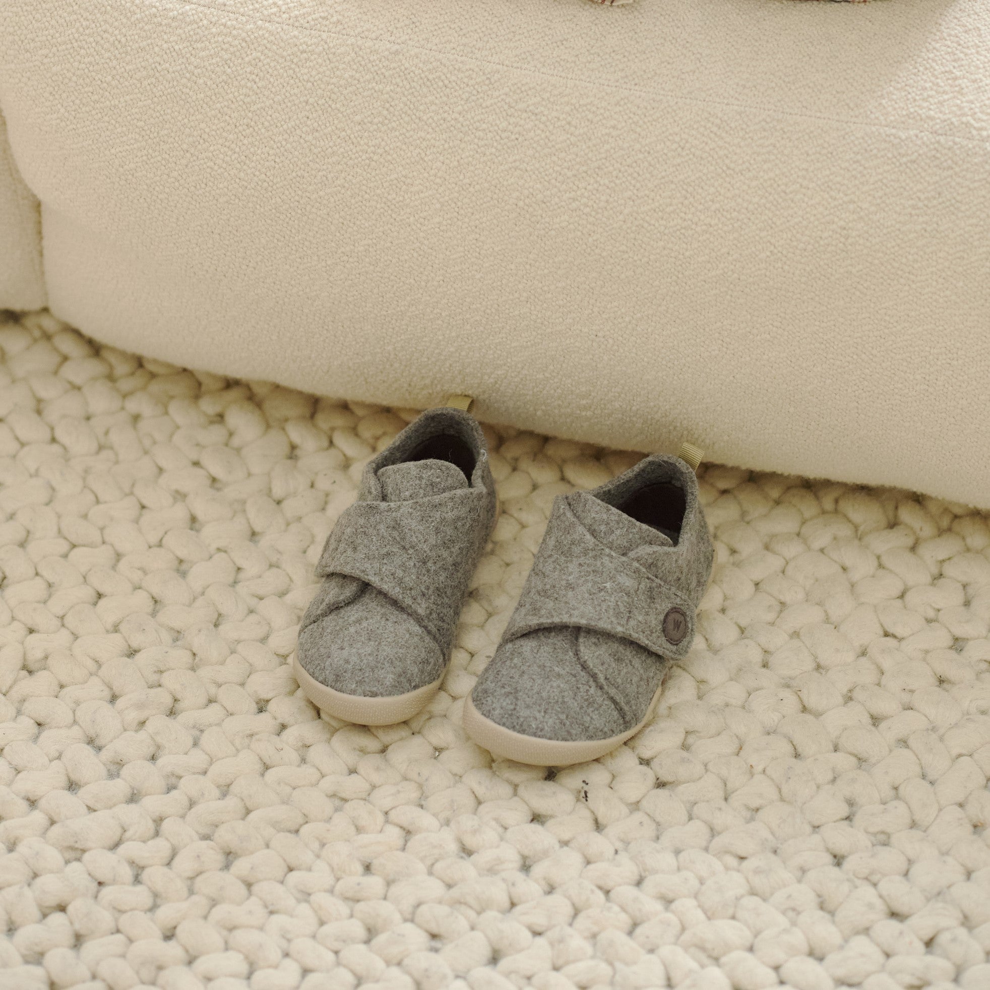 shop-indoor-shoe-fleecy-grey-online_1.jpg