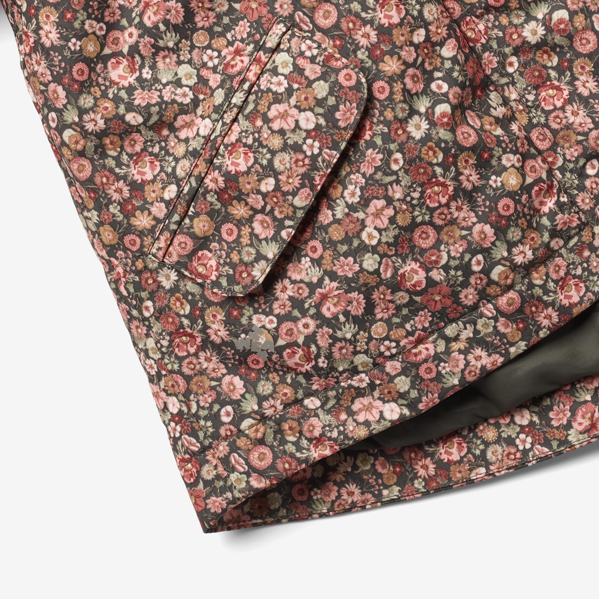 the-official-site-for-authentic-jacket-mimmi-tech-baby-raven-wild-flowers-online-sale_4.jpg