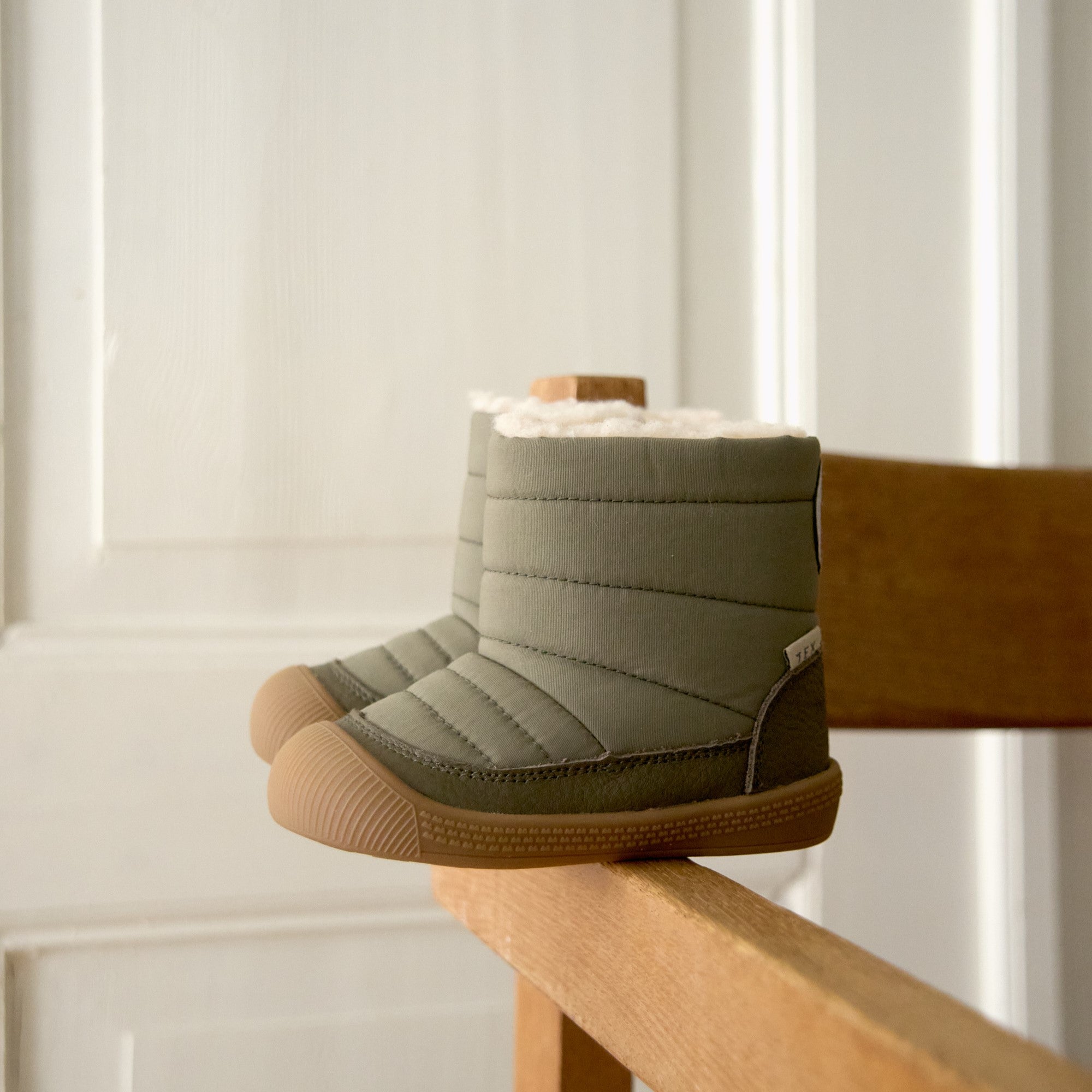 where-can-i-buy-winterboot-delaney-tex-dry-pine-fashion_1.jpg