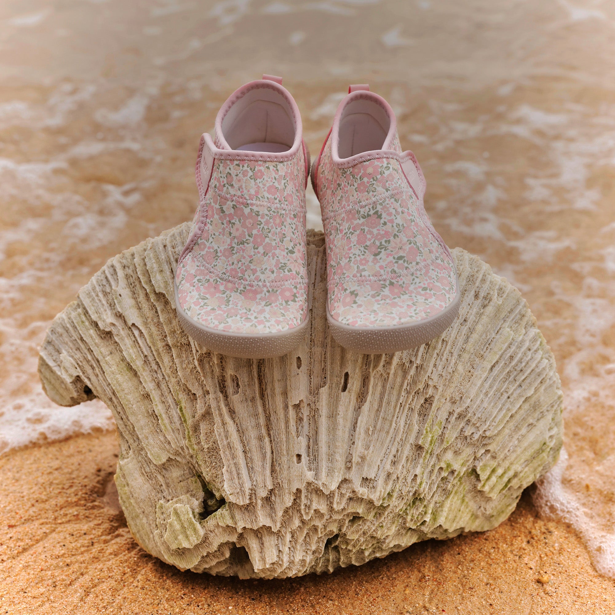 shop-for-pro-beach-shoe-shawn-ivory-flower-meadow-online-now_1.jpg