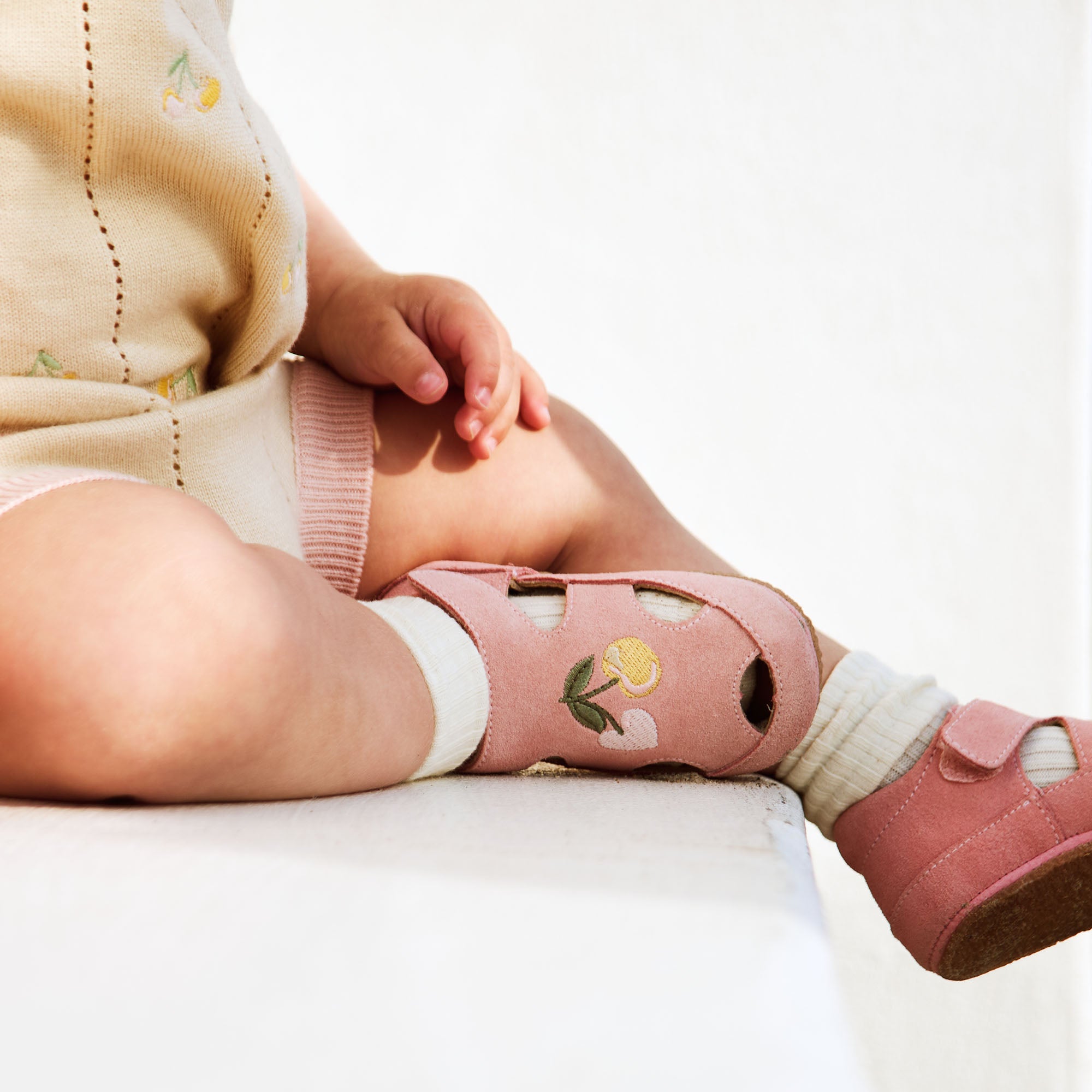 order-your-favorite-indoor-sandal-pax-rose-online-sale_1.jpg