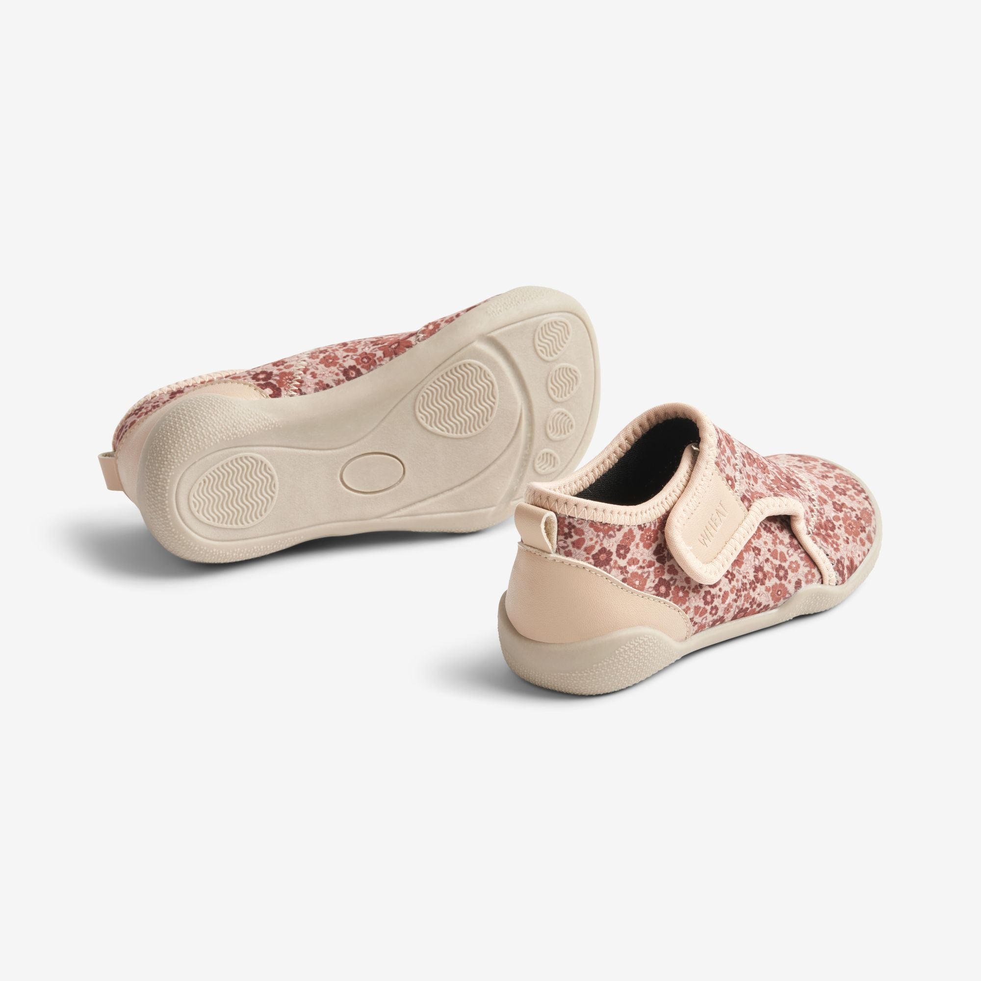 shop-the-official-shop-of-shawn-beach-shoe-baby-red-flower-meadow-fashion_2.jpg