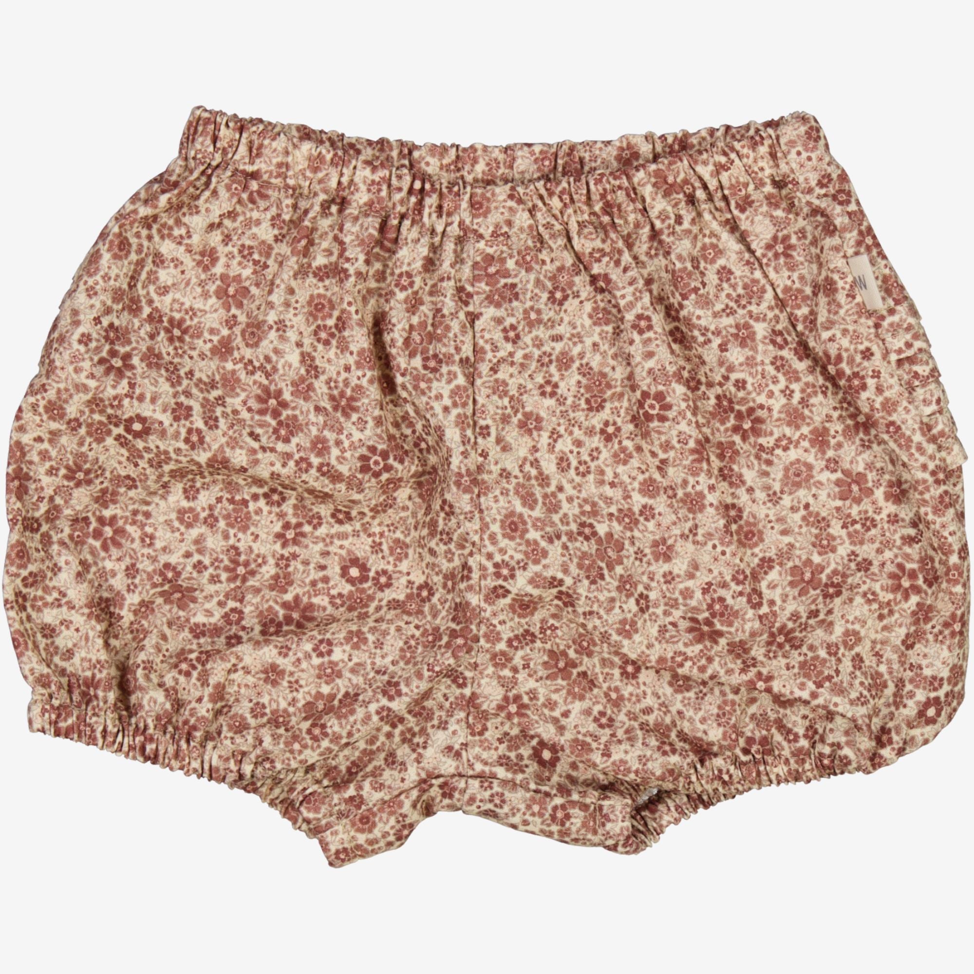 a-place-for-all-your-needs-to-get-nappy-pants-pleats-red-meadow-online-now_0.jpg
