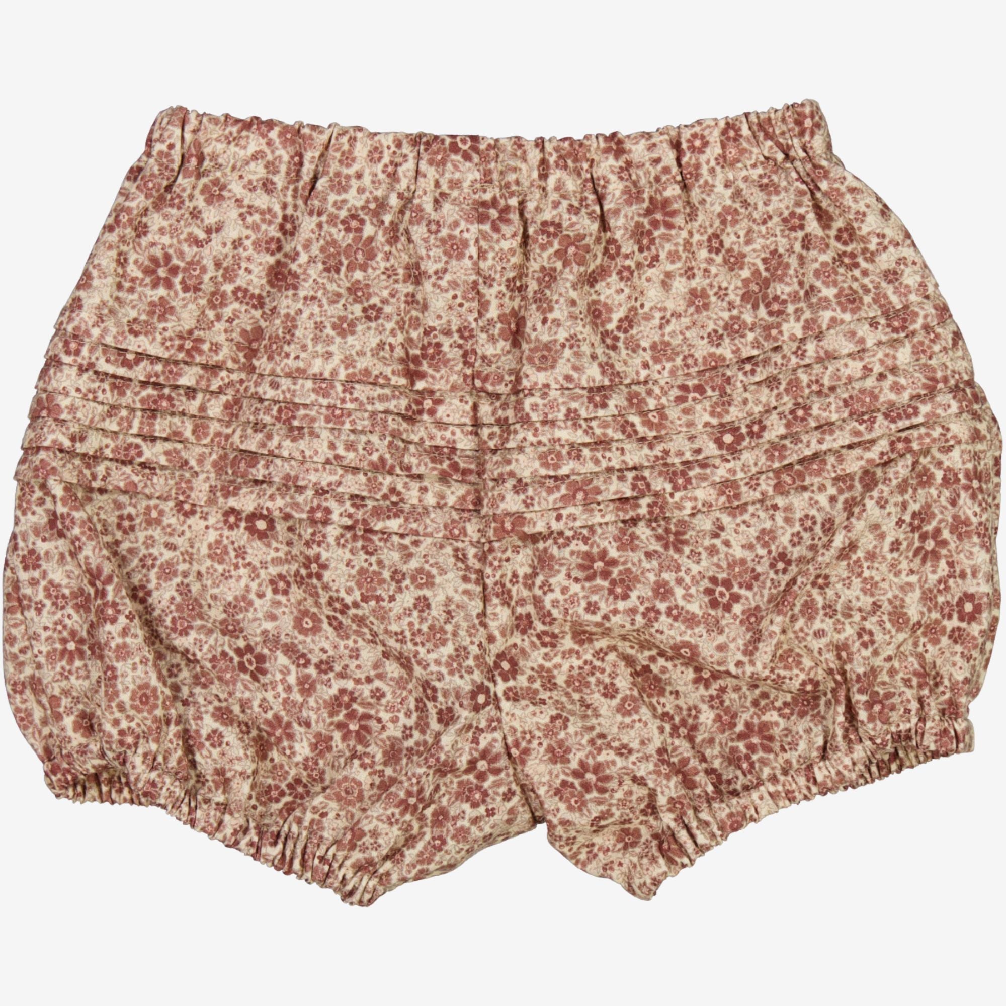 a-place-for-all-your-needs-to-get-nappy-pants-pleats-red-meadow-online-now_1.jpg