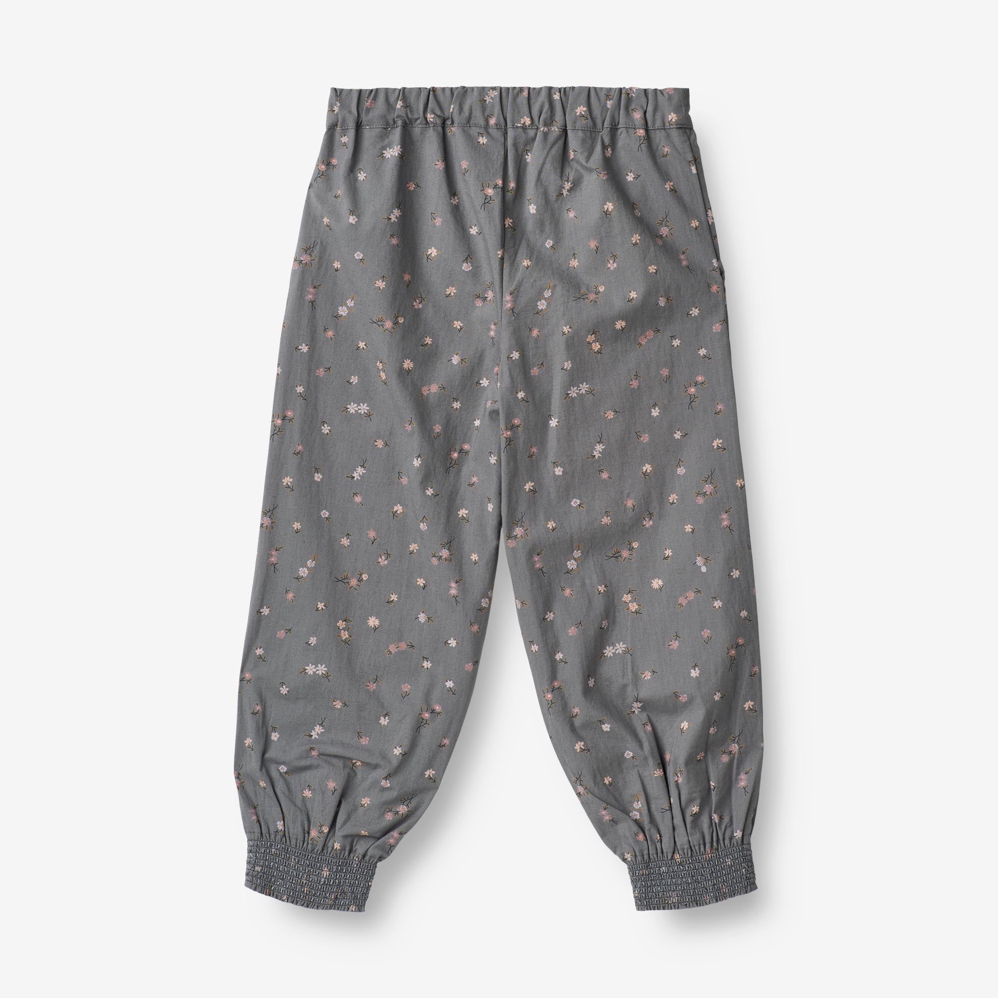 the-worlds-best-authentic-trousers-sara-autumn-sky-flowers-fashion_1.jpg