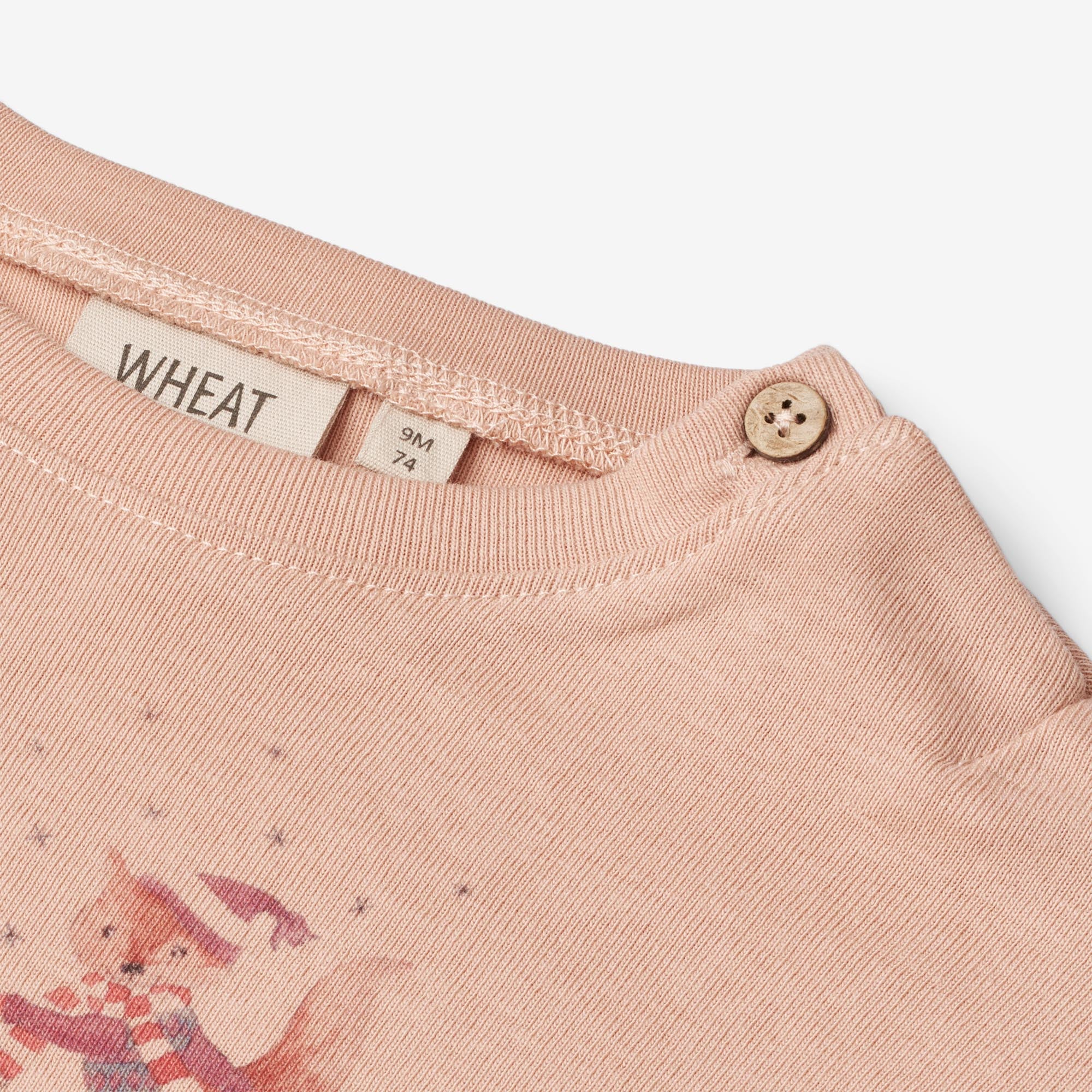 the-official-site-of-official-t-shirt-skating-friends-baby-pink-sand-online-sale_2.jpg